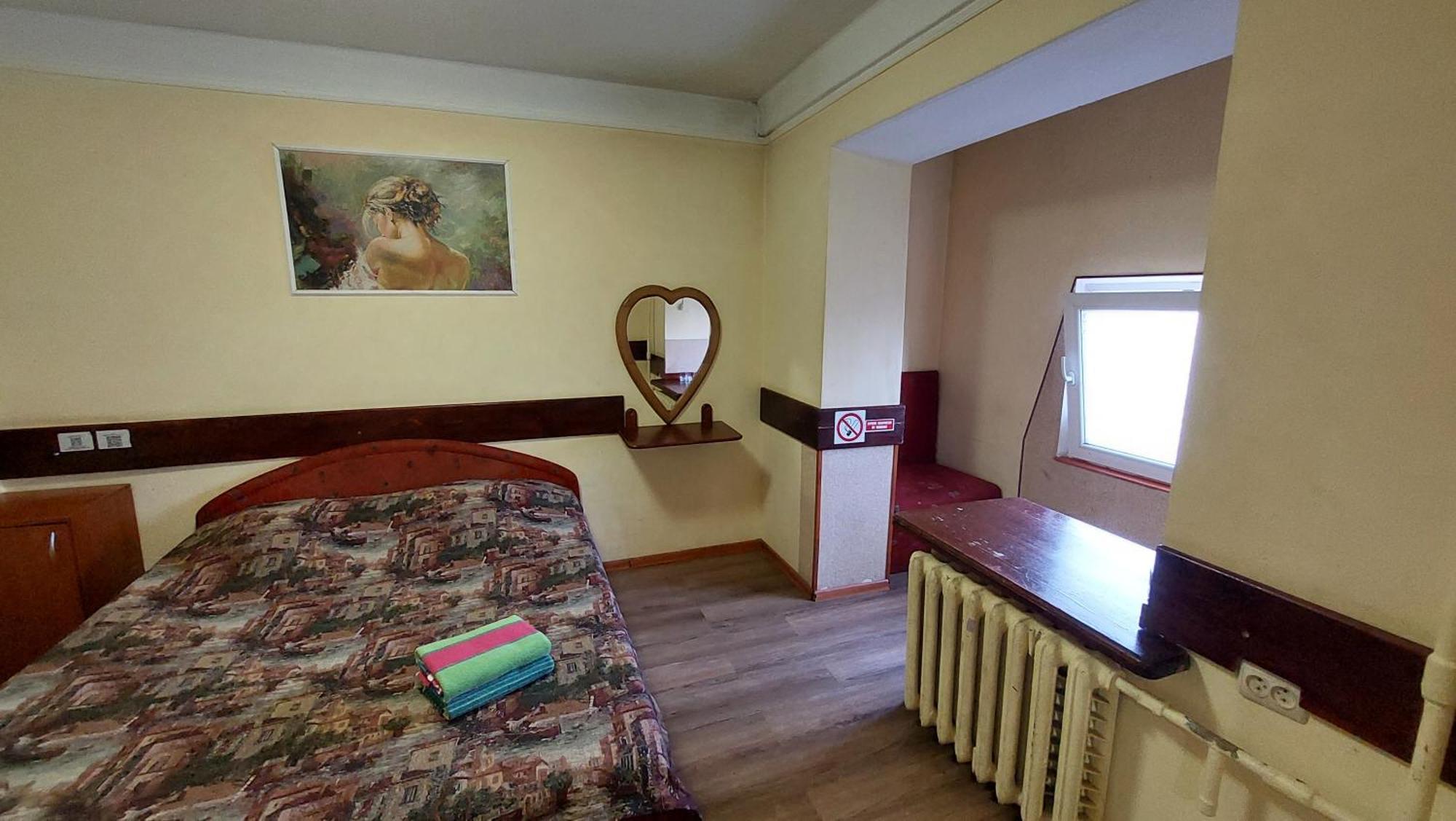 Hotel Desna KUT Kiev Buitenkant foto