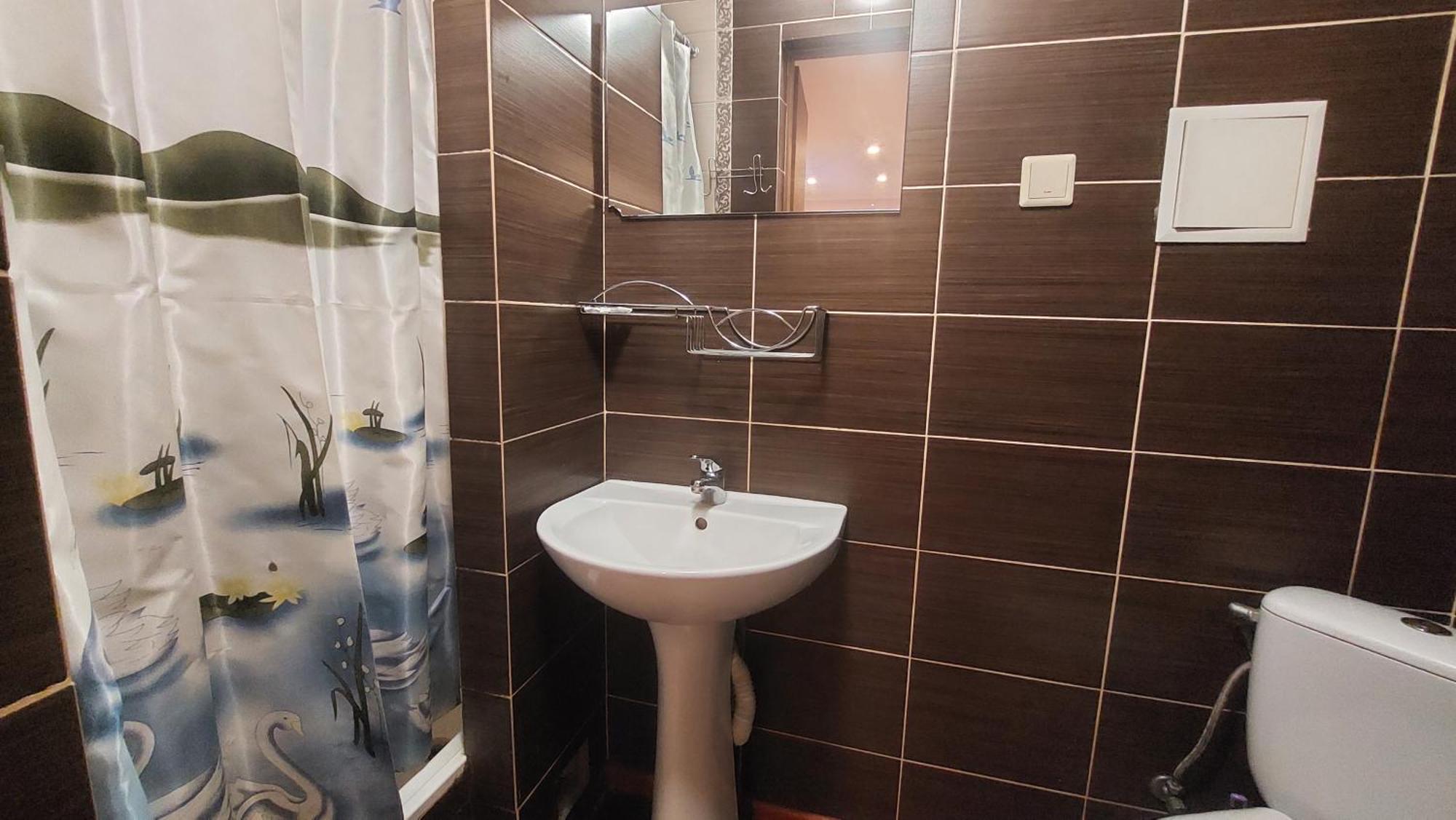 Hotel Desna KUT Kiev Buitenkant foto