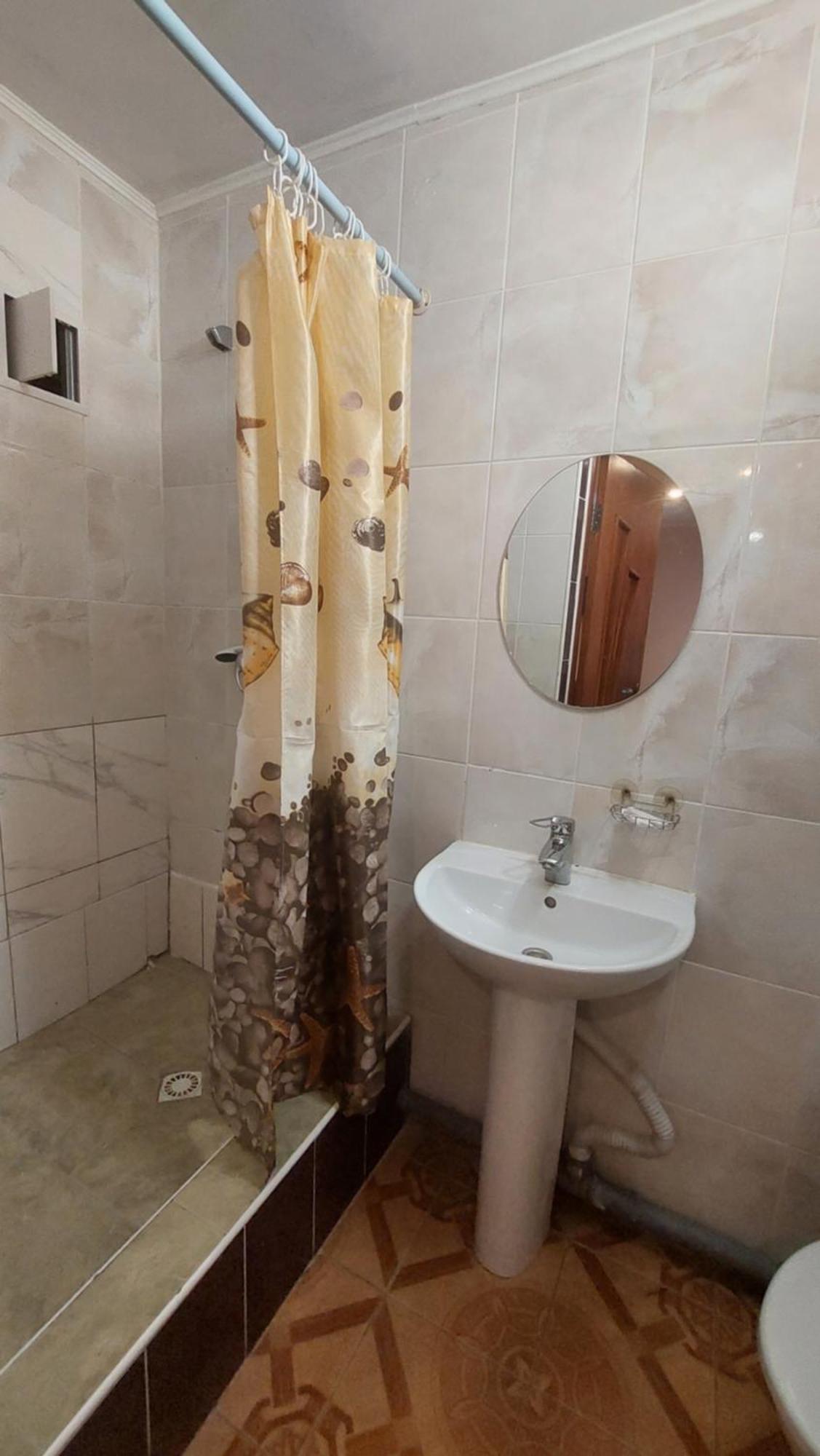 Hotel Desna KUT Kiev Buitenkant foto